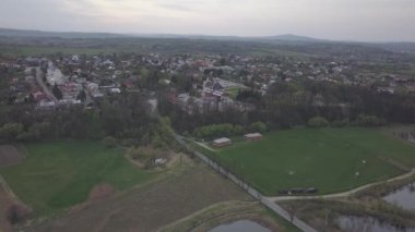 Tarım ve kırsal Panoraması. Bir kuş bakışı. Bir quadrocopter veya bir uçak çekim.