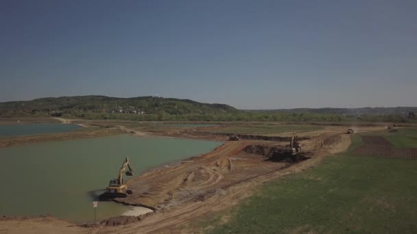 Vislock Rivier Polen Mei 2018 Graafmachine Laadt Kipper Met Bodem — Stockvideo