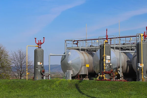 Tanks Elementen Van Olie Pomp Station Controletaqbellen Distributie Van Olie — Stockfoto