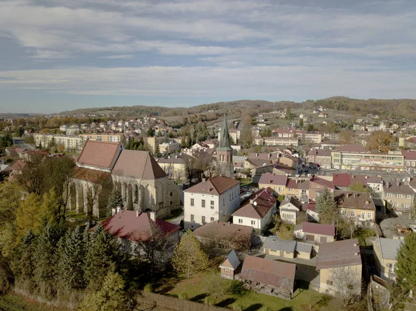 Strzyzow, Poland - 9 9 2018: Photograph of the old part of a small town from a bird's flight. Aerial photography by drone or quadrocopter. Advertise tourist places in Europe. Planning a medieval town — Stock Photo, Image