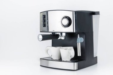 Kopya alanı ile beyaz arka planda espresso kahve makinesi