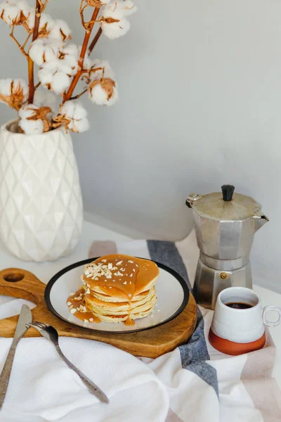 Pancakes Salted Caramel Peanuts Coffee Maker White Table Kitchen Morning — Stock Photo, Image