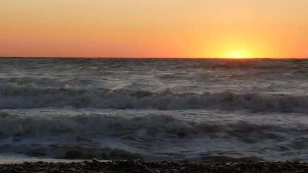 Storm Havet Och Solnedgång — Stockvideo