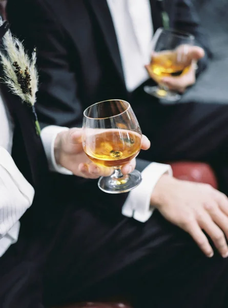 Two Man Holding Glasses Brandy — Stock Photo, Image