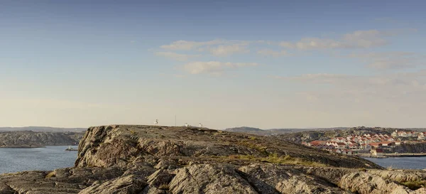 Uitzicht Rotsformatie Zweedse Westkust Stad Achtergrond — Stockfoto