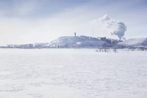 Naturskön Utsikt Över Byggnader Snö Bergen — Stockfoto