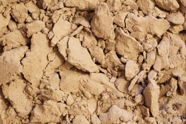 Kum, taneli metalik olmayan malzeme