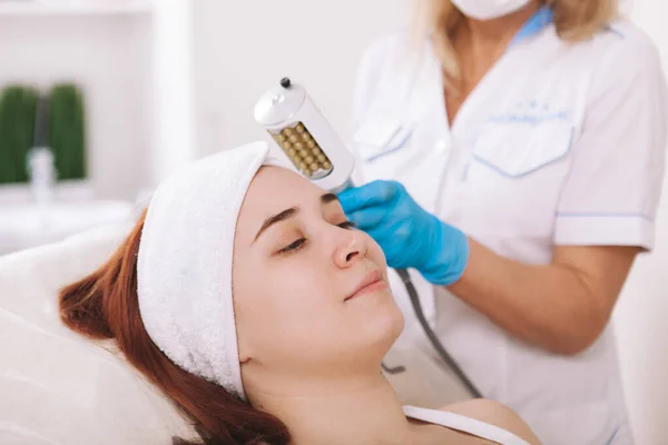 Close Cheerful Young Woman Smiling Joyfully Getting Endospheres Facial Treatment — Stock Photo, Image