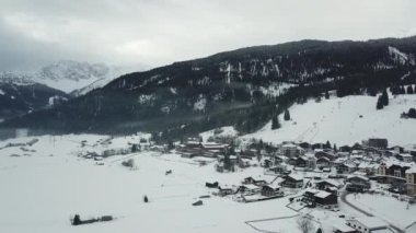 Avusturya, Ehrwald ve Lermoos Kayak Merkezi Dağları