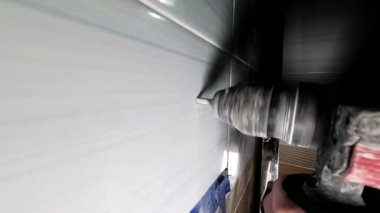 Duvarda bir delik delme