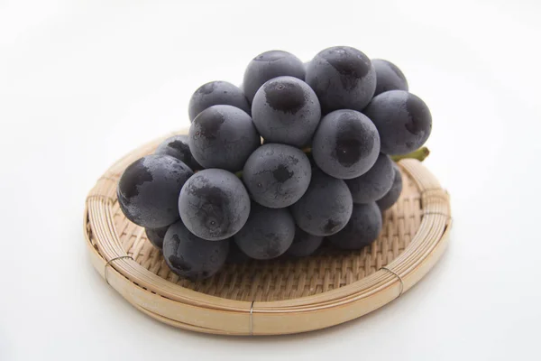 Bu, Üzümlü Brunch 'ın bir resmi. Japonya 'da Kyoho diye bir tür..