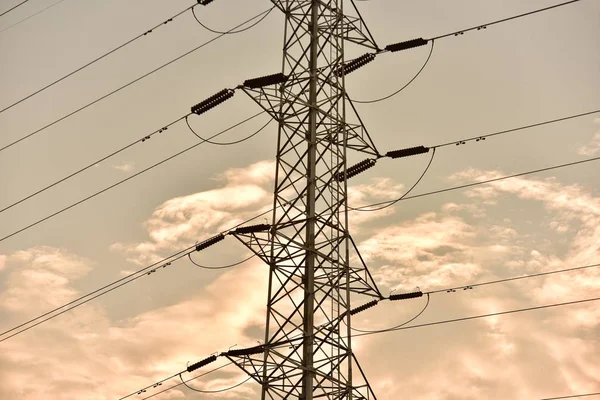 Pilón Eléctrico Sobre Fondo Cielo — Foto de Stock