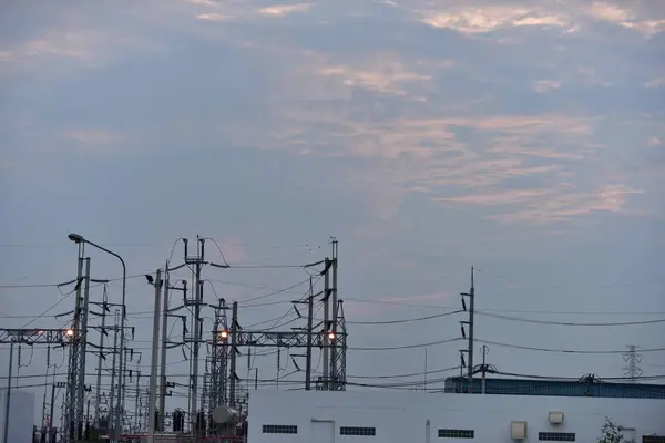 Estación Electricidad Con Pilones Eléctricos — Foto de Stock