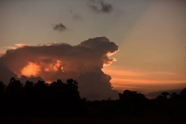 Himmel Und Wolken Sind Als Hintergrundbild Schön — Stockfoto