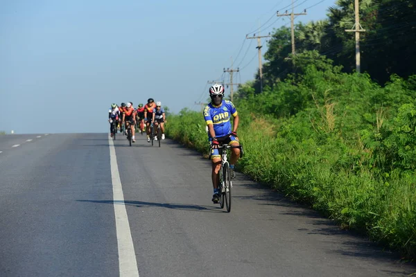 Amatőr Kerékpáros Versenyeznek Egy Jótékonysági Program Látássérült Gyermekek Számára Chanthaburi — Stock Fotó