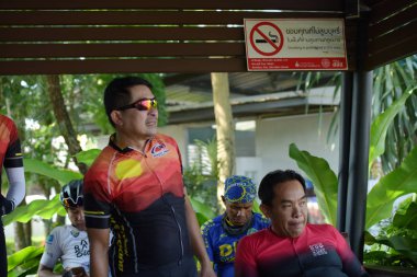 Amatör bisikletçi görsel Engelli olan çocuklar için bir sadaka programında rekabet. Chonburi Chanthaburi, Tayland, thailand, için rota 129 km 17 Mart 2018 olduğunu.