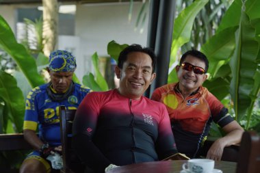 Amatör bisikletçi görsel Engelli olan çocuklar için bir sadaka programında rekabet. Chonburi Chanthaburi, Tayland, thailand, için rota 129 km 17 Mart 2018 olduğunu.