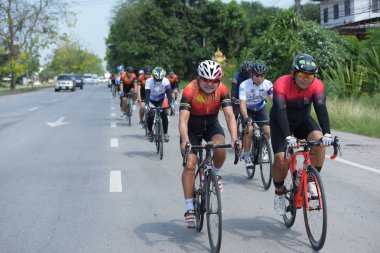 Amatör bisikletçi görsel Engelli olan çocuklar için bir sadaka programında rekabet. Chonburi Chanthaburi, Tayland, thailand, için rota 129 km 17 Mart 2018 olduğunu.