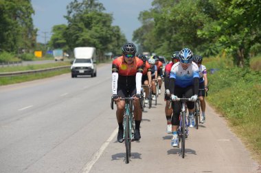 Amatör bisikletçi görsel Engelli olan çocuklar için bir sadaka programında rekabet. Chonburi Chanthaburi, Tayland, thailand, için rota 129 km 17 Mart 2018 olduğunu.