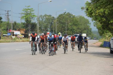 Amatör bisikletçi görsel Engelli olan çocuklar için bir sadaka programında rekabet. Chonburi Chanthaburi, Tayland, thailand, için rota 129 km 17 Mart 2018 olduğunu.