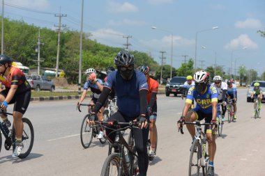 Amatör bisikletçi görsel Engelli olan çocuklar için bir sadaka programında rekabet. Chonburi Chanthaburi, Tayland, thailand, için rota 129 km 17 Mart 2018 olduğunu.
