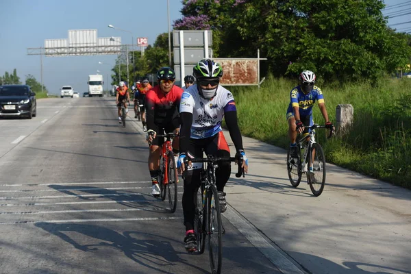 Amatör bisikletçi görsel Engelli olan çocuklar için bir sadaka programında rekabet. Chonburi Chanthaburi, Tayland, thailand, için rota 129 km 17 Mart 2018 olduğunu.