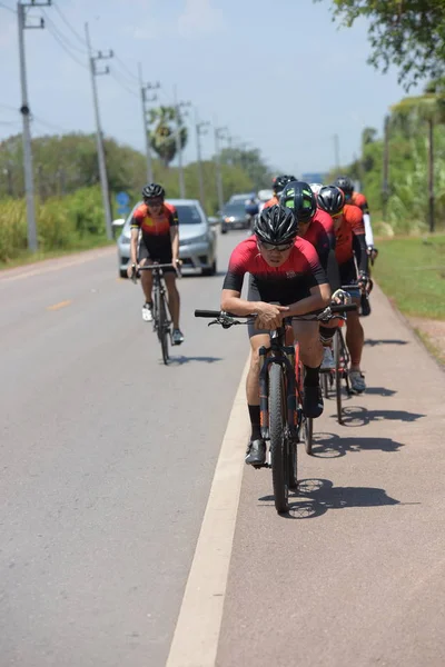 Amatérský Cyklista Který Soutěží Charitativní Program Pro Děti Zrakovým Postižením — Stock fotografie