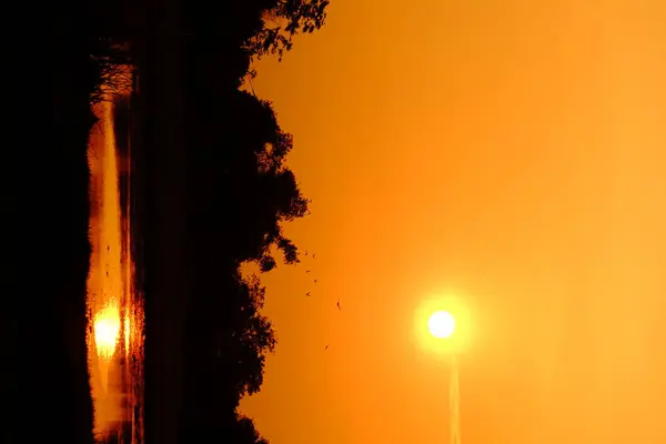 Coucher Soleil Avec Nuage Orange Ciel Doré Beau Nuage Lumière — Photo