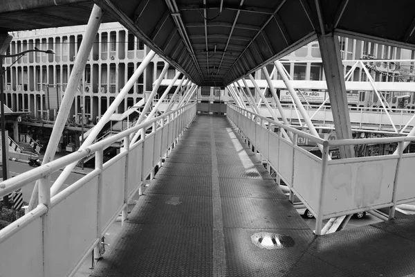 Leere Brücke Der Großstadt — Stockfoto