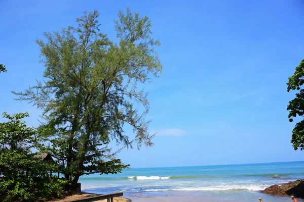 Fyren Lyser Stranden Havsutsikt Den Vita Sanden Khao Lak Phang — Stockfoto