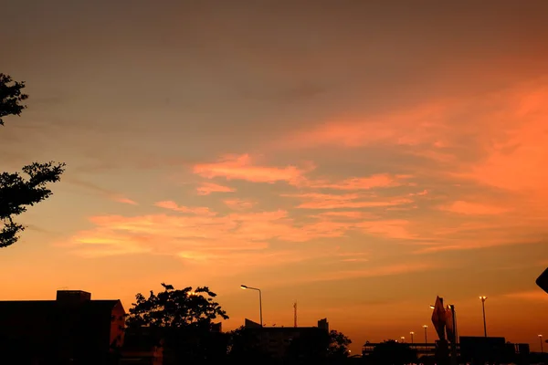 Όμορφο Ουρανό Και Σύννεφα Golden Sunset Χρησιμοποιείται Την Εικόνα Φόντου — Φωτογραφία Αρχείου