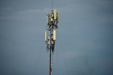 gündoğumu günbatımı iletişim teknoloji ağı, background.silhouette uydu kule Telekom ağ teknolojisi ile Telekom tower.communication anten