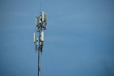  gündoğumu günbatımı iletişim teknoloji ağı, background.silhouette uydu kule Telekom ağ teknolojisi ile Telekom tower.communication anten