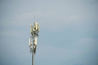  gündoğumu günbatımı iletişim teknoloji ağı, background.silhouette uydu kule Telekom ağ teknolojisi ile Telekom tower.communication anten