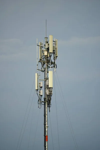 Antena Telecom Tower Communication Com Nascer Sol Tecnologia Background Silhouette — Fotografia de Stock