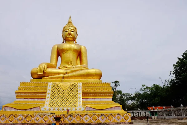 Buddhaburmese 艺术泰式混合泰国艺术 Sangklaburi 北碧府 泰国边境 — 图库照片