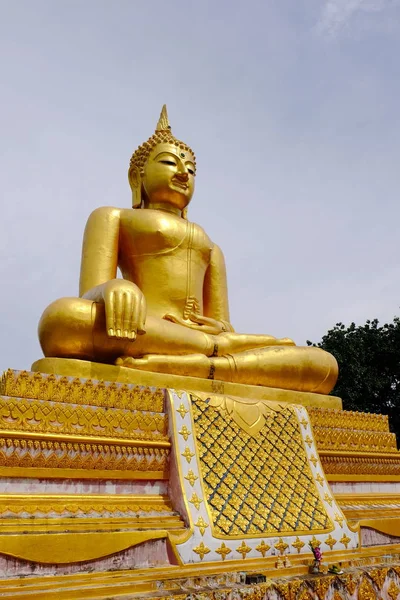 Buda Oro Tres Pagodas Arte Birmano Arte Tailandés Mixto Estilo — Foto de Stock
