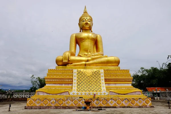 Goldenen Buddha Drei Pagoden Burmesische Kunst Thai Stil Gemischte Thailändische — Stockfoto