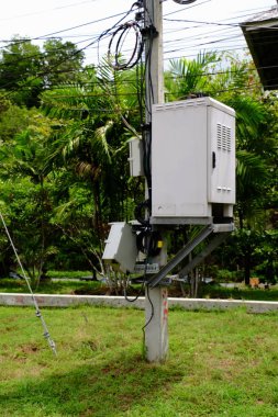 Tayland orman elektrik iletimi