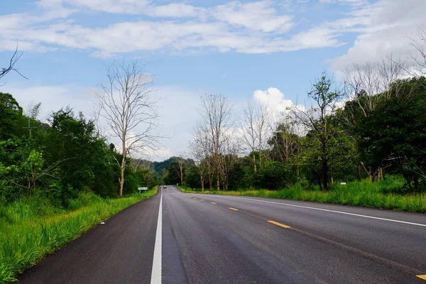 Scenic Route Has Green Trees Sky Travel Thailand — Stock Photo, Image