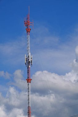 Telefon anten ile mavi skytechnicians donanımları yüklemiş olursunuz. Ayrıca, kablosuz telgraf sisteminin telgraf Kutbu'ndaki çok yüksektir.