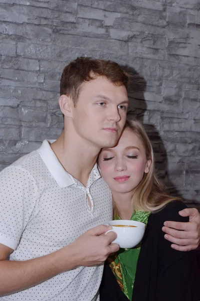 Caucasian Couple Hugging Restaurant — Stock Photo, Image