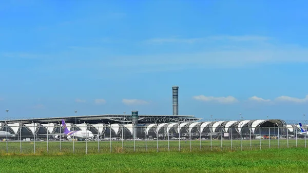 Άποψη Του Κτιρίου Αεροδρόμιο Της Ταϊλάνδης Ταξιδιωτική Έννοια — Φωτογραφία Αρχείου