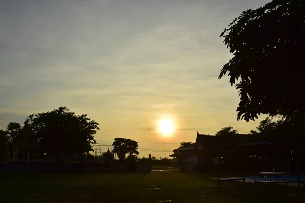 Matahari Terbenam Atas Lanskap Pedesaan Thailand — Stok Foto