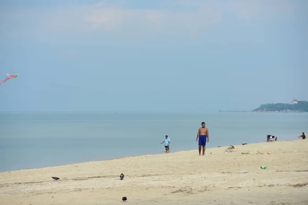 Maj 2019 Thailand Folk Vilar Stranden — Stockfoto