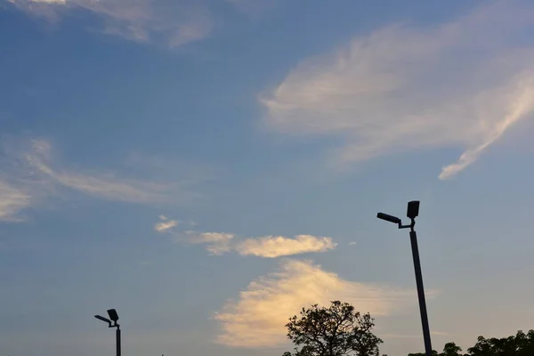 Lentera Jalan Latar Belakang Langit Biru — Stok Foto