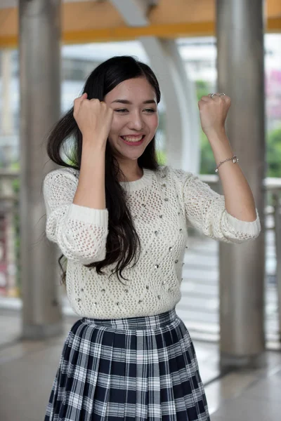 Счастливая Девушка Азии — стоковое фото