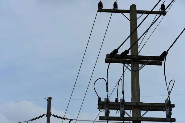 Strommast Mit Blauem Himmel Hintergrund — Stockfoto