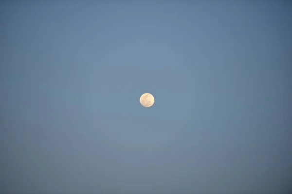 Lua Céu Azul Noite — Fotografia de Stock