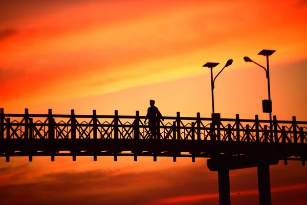 Coucher Soleil Silhouette Pont Sur Nature — Photo